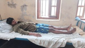রাজাপুরে পরকীয়ায় বাঁধা দেওয়ায় শিক্ষার্থীকে নির্যাতন