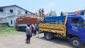 দেশের বাজারে চাহিদা থাকায় দিনাজপুরের হিলি স্থলবন্দর দিয়ে ভারত থেকে কচুর মুখি আমদানি হয়েছে।