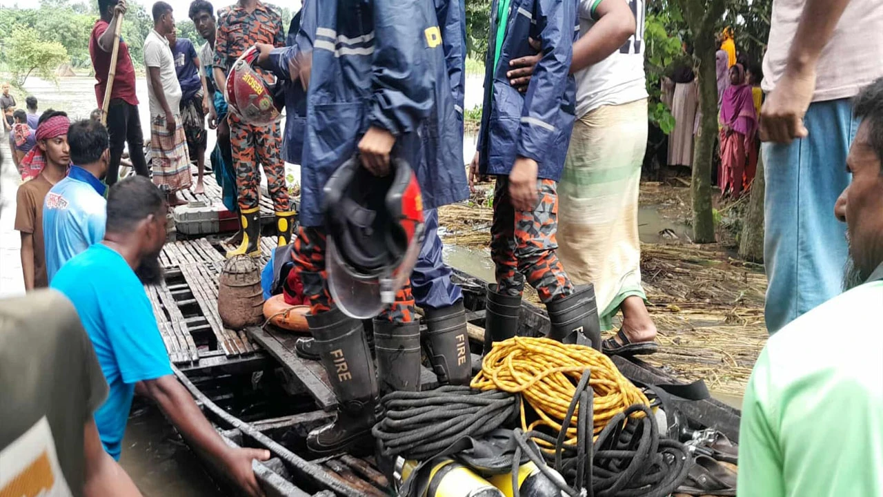 পদ্মা নদীতে ডুবে দুই মাদ্রাসা ছাত্রের মৃত্যু