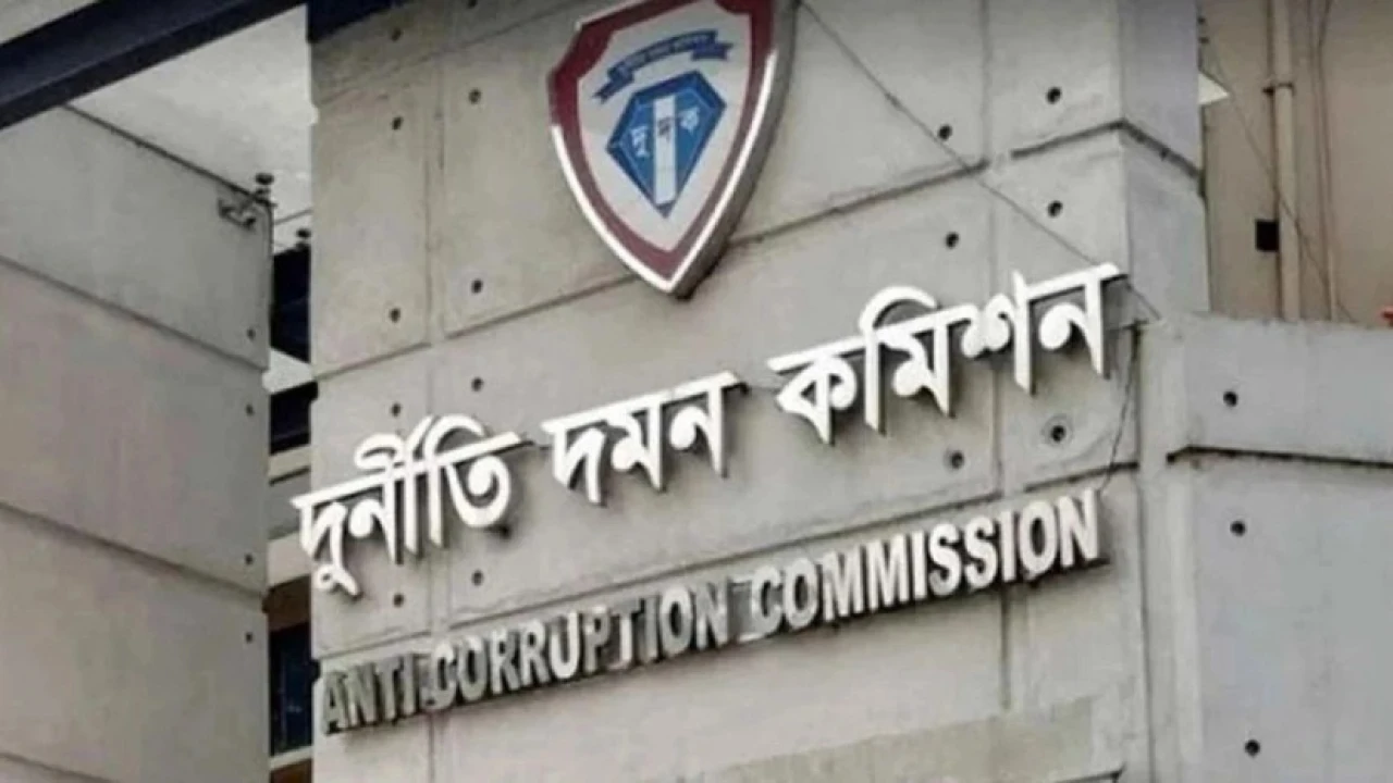 এনবিআরের ১৭ কর্মকর্তার সম্পদের হিসাব চেয়েছে দুদক