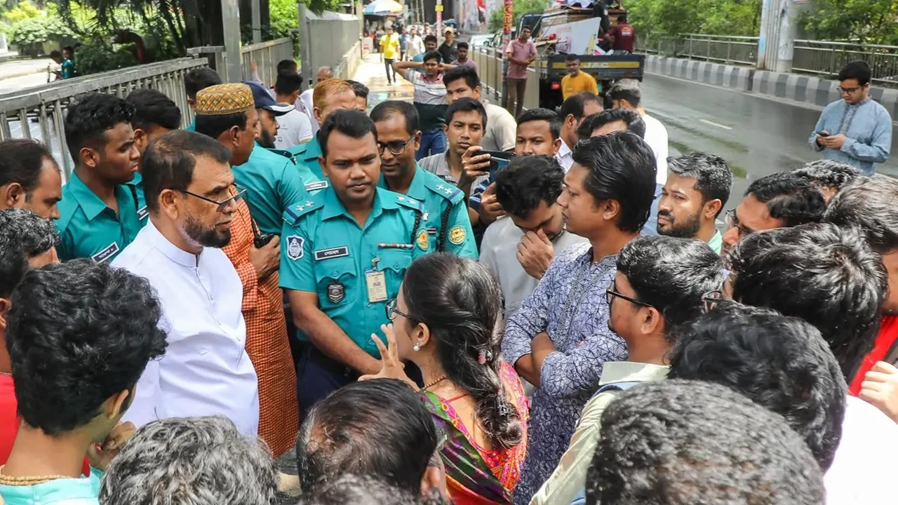 জাতীয় সংখ্যালঘু সম্মেলন হয়নি, কারণ জানাল পুলিশ