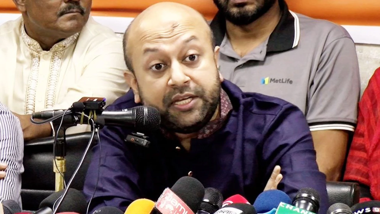 নির্বাচন কমিশনের ওপর যে ‘গুরুতর অভিযোগ’ তুললেন ব্যারিস্টার ফুয়াদ