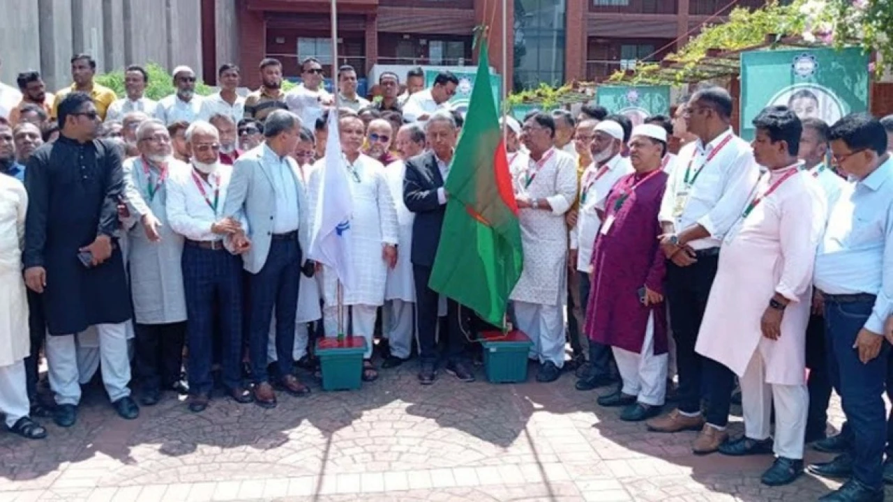 অপেক্ষা করছি একটি নির্বাচিত সরকারের জন্য: আমীর খসরু