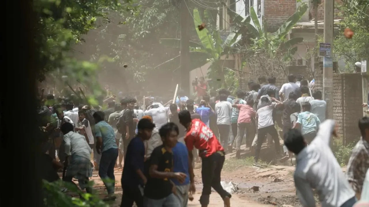 চট্টগ্রাম বিশ্ববিদ্যালয়ে যৌথ বাহিনী মোতায়েন