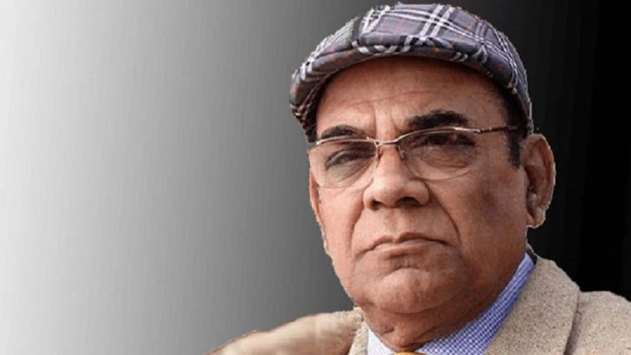 দেশে থাকলে ভিক্ষা করে খেতে হতো: আহমেদ শরীফ