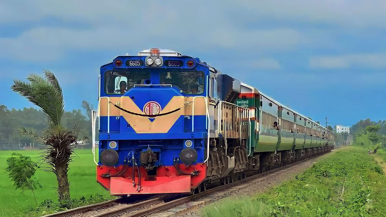 ট্রেনের অগ্রিম টিকিট বিক্রি শুরু