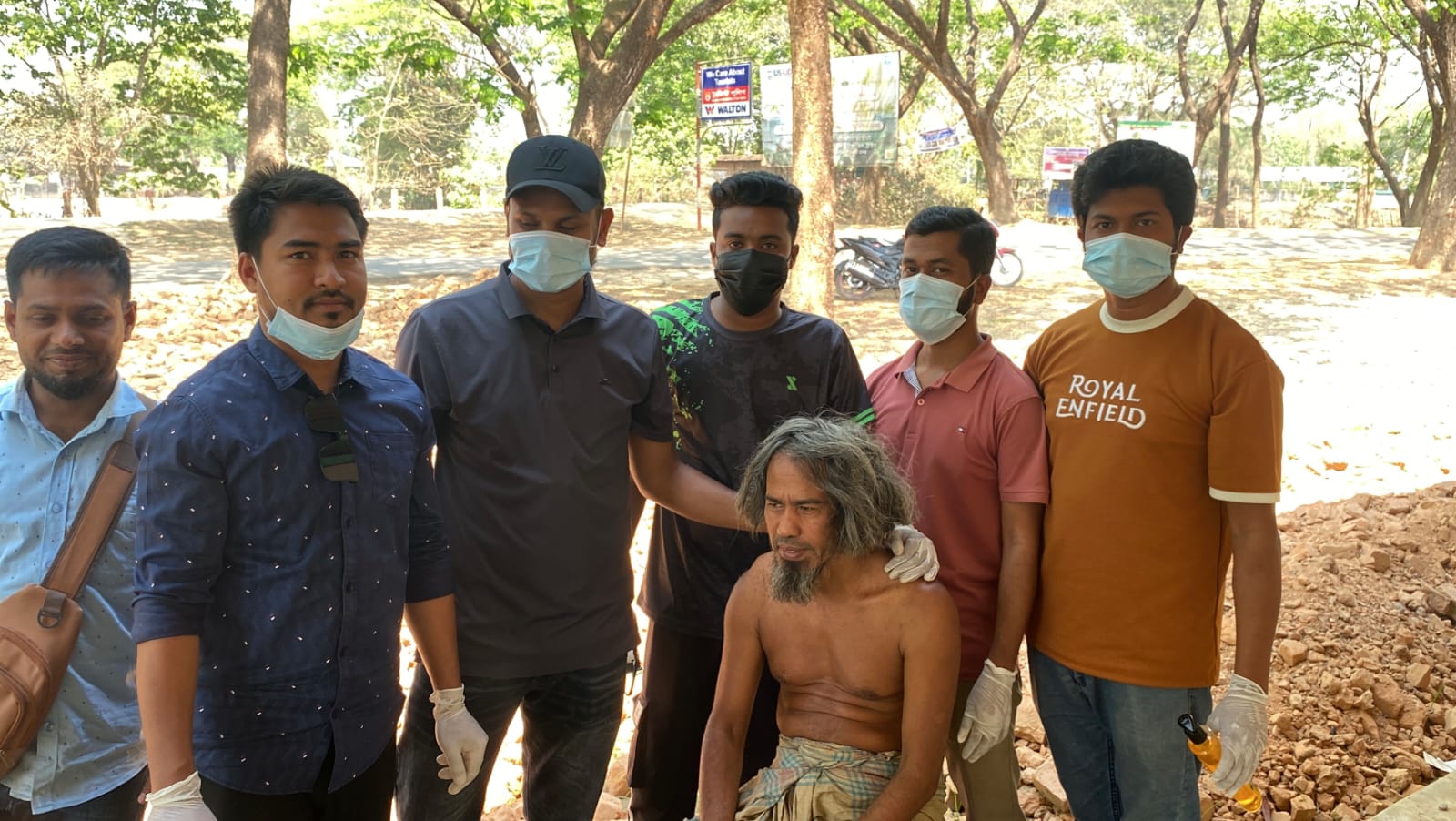 মানসিক ভারসাম্য হীন ও হতদরিদ্র মানুষের পাশে "মানুষ মানুষের জন্য" সংগঠন