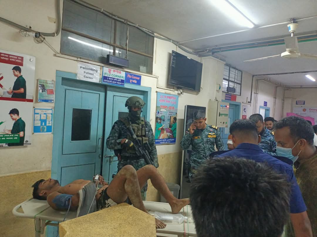 টেকনাফে অপহরণকারীদের সাথে যৌথবাহিনীর গোলাগুলি, একজন গুলিবিদ্ধ