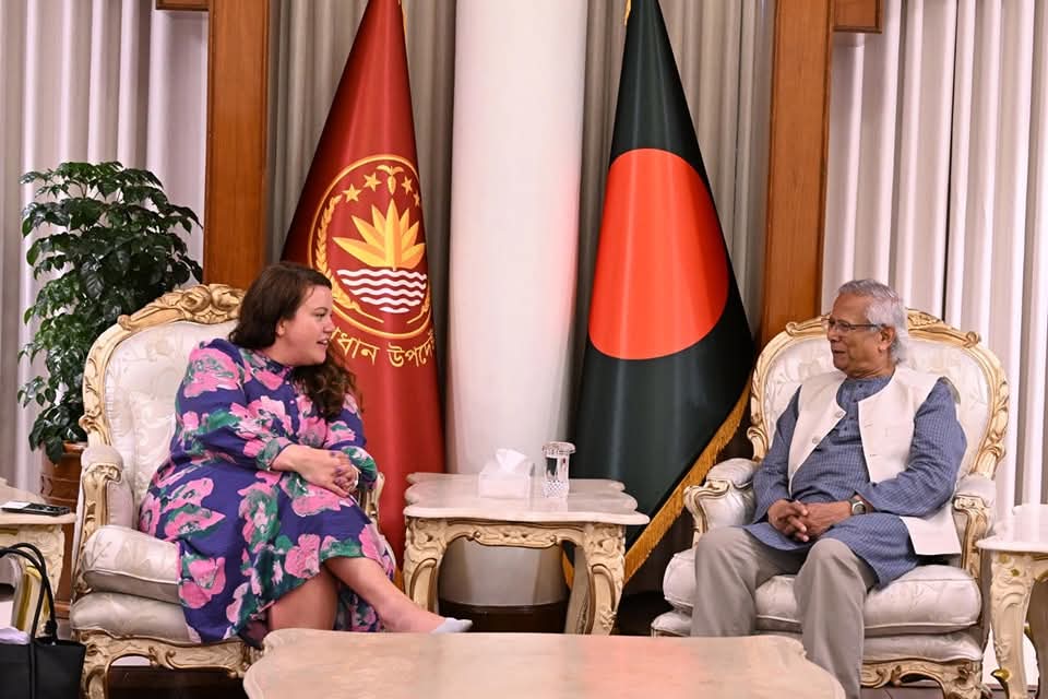 নরওয়ের রাষ্ট্রমন্ত্রীর আশ্বাস: অন্তর্বর্তী সরকারকে পূর্ণ সমর্থন দেবে নরওয়ে — অধ্যাপক ইউনূসের সঙ্গে সৌজন্য সাক্ষাৎ