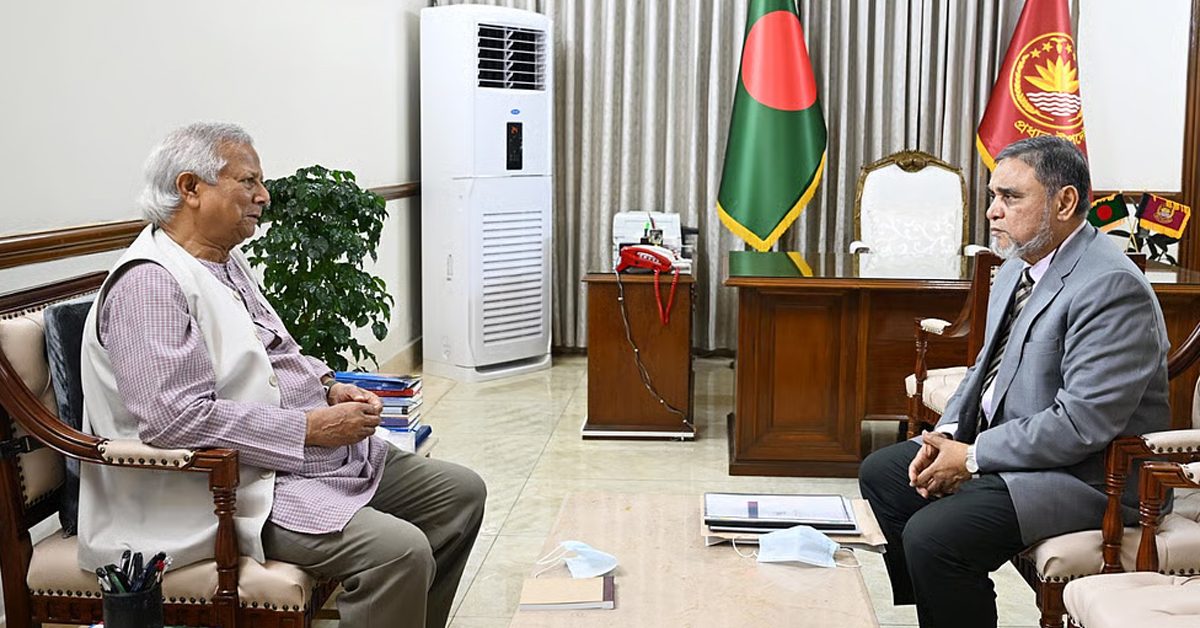 প্রধান উপদেষ্টার সঙ্গে বৈঠক: জাতীয় নির্বাচন নিয়ে নির্দেশনা পেয়েছেন সিইসি