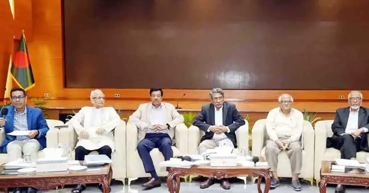 একই ব্যক্তি প্রধানমন্ত্রী ও দলীয় প্রধান হতে পারবেন না: ঐকমত্য কমিশনের সুপারিশ