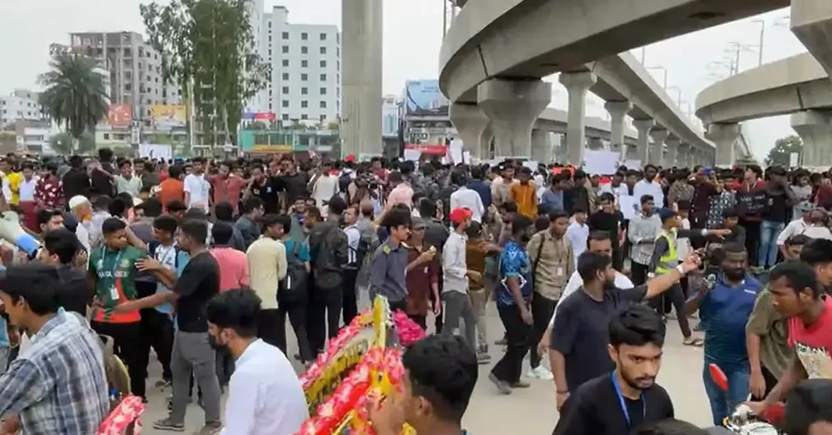 মাইলস্টোনে শিক্ষার্থীদের সঙ্গে পুলিশের ধাওয়া-পাল্টা ধাওয়া আ’হত ৩