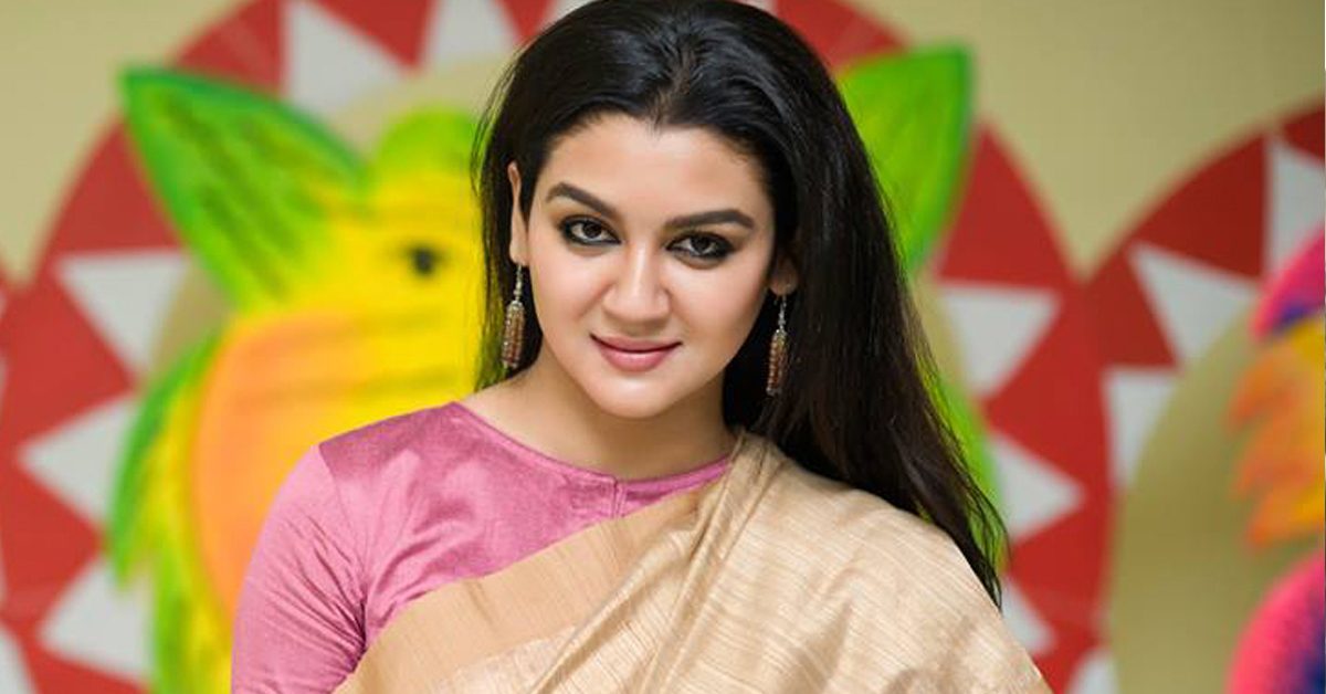 কলকাতায় শুটিং শেষ দেশে ফিরছেন না জয়া আহসান